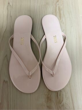 TKEES sandals, blush - whipped cream, size 7, brand new